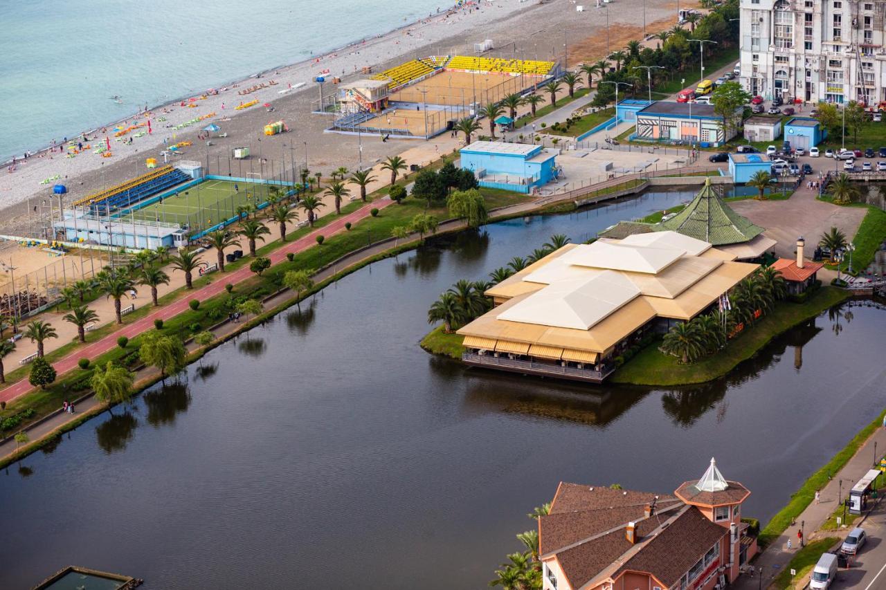 G-Point City Beach Batumi Exterior foto
