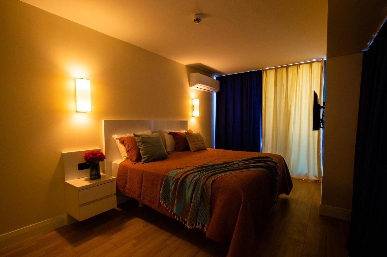G-Point City Beach Batumi Exterior foto